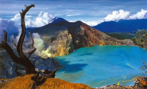 ijen crater tour package